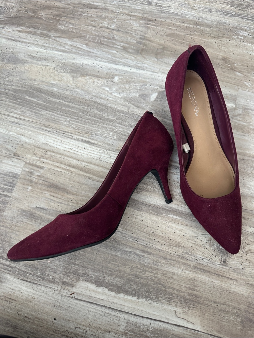 Merona Women's Pointed Toe Burgundy Suede Pumps Size 8
